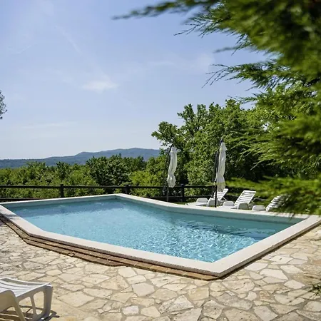 Villa Octingenti In Marceljani - Haus Fuer 4-6 Personen *