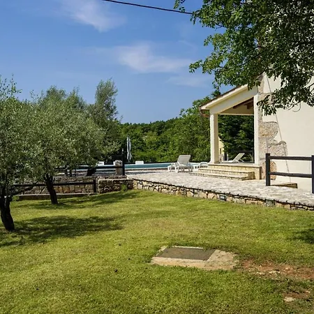 Octingenti In Marceljani - Haus Fuer 4-6 Personen *