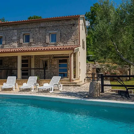 Octingenti In Marceljani - Haus Fuer 4-6 Personen * Veligolji