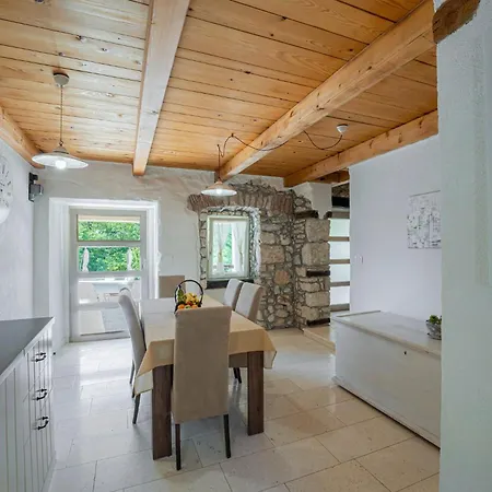 Octingenti In Marceljani - Haus Fuer 4-6 Personen Villa