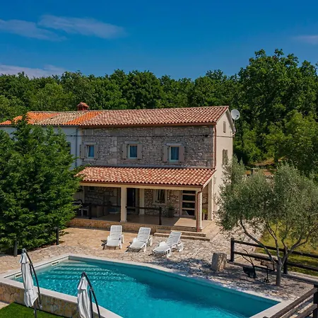 Octingenti In Marceljani - Haus Fuer 4-6 Personen Villa *