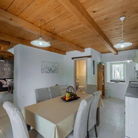 Octingenti In Marceljani - Haus Fuer 4-6 Personen Villa