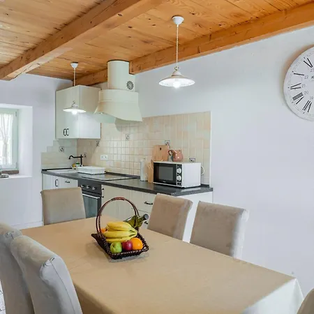 Octingenti In Marceljani - Haus Fuer 4-6 Personen * Veligolji